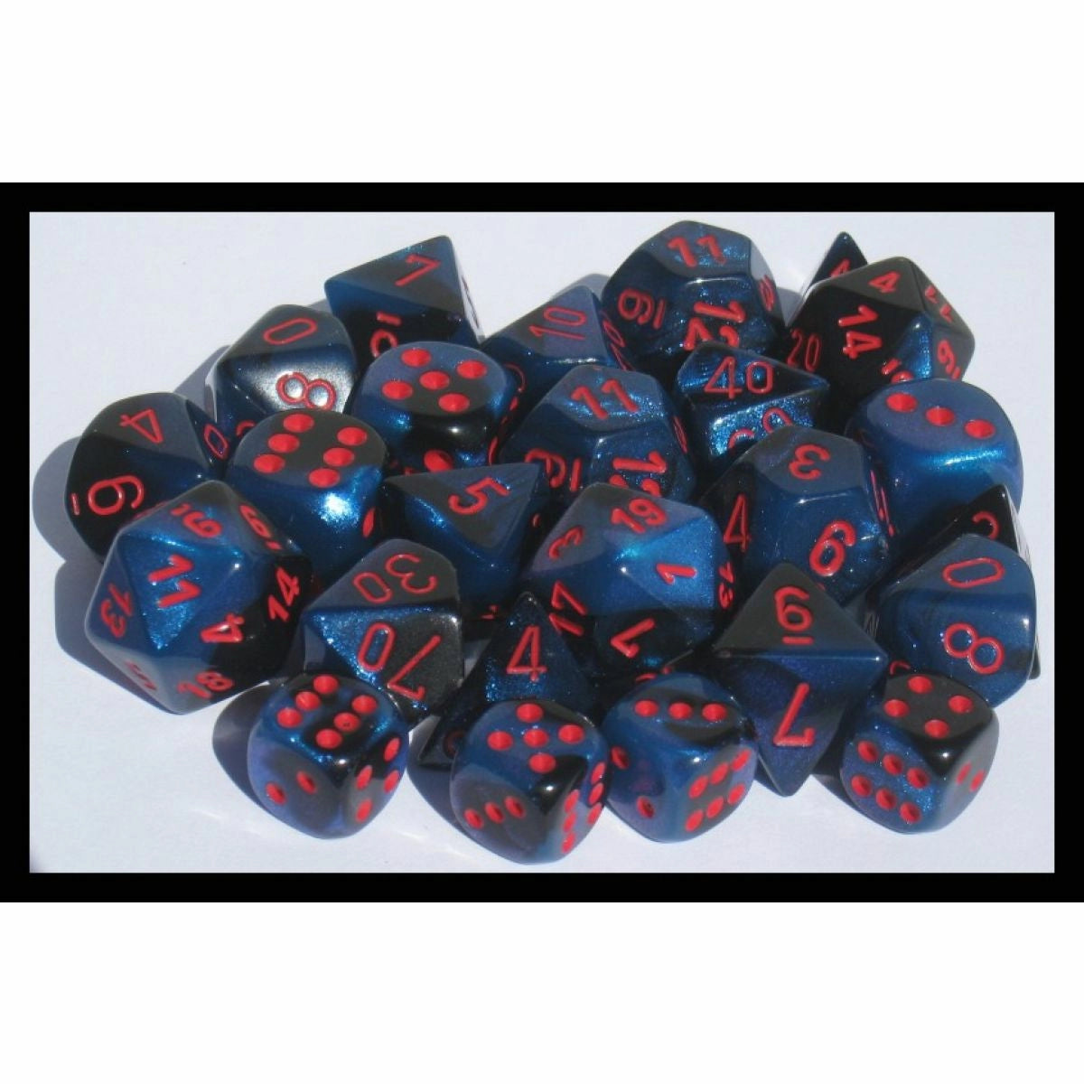 CHX 26658 Gemini 16mm d6 Starlight Black/Red Block (12)